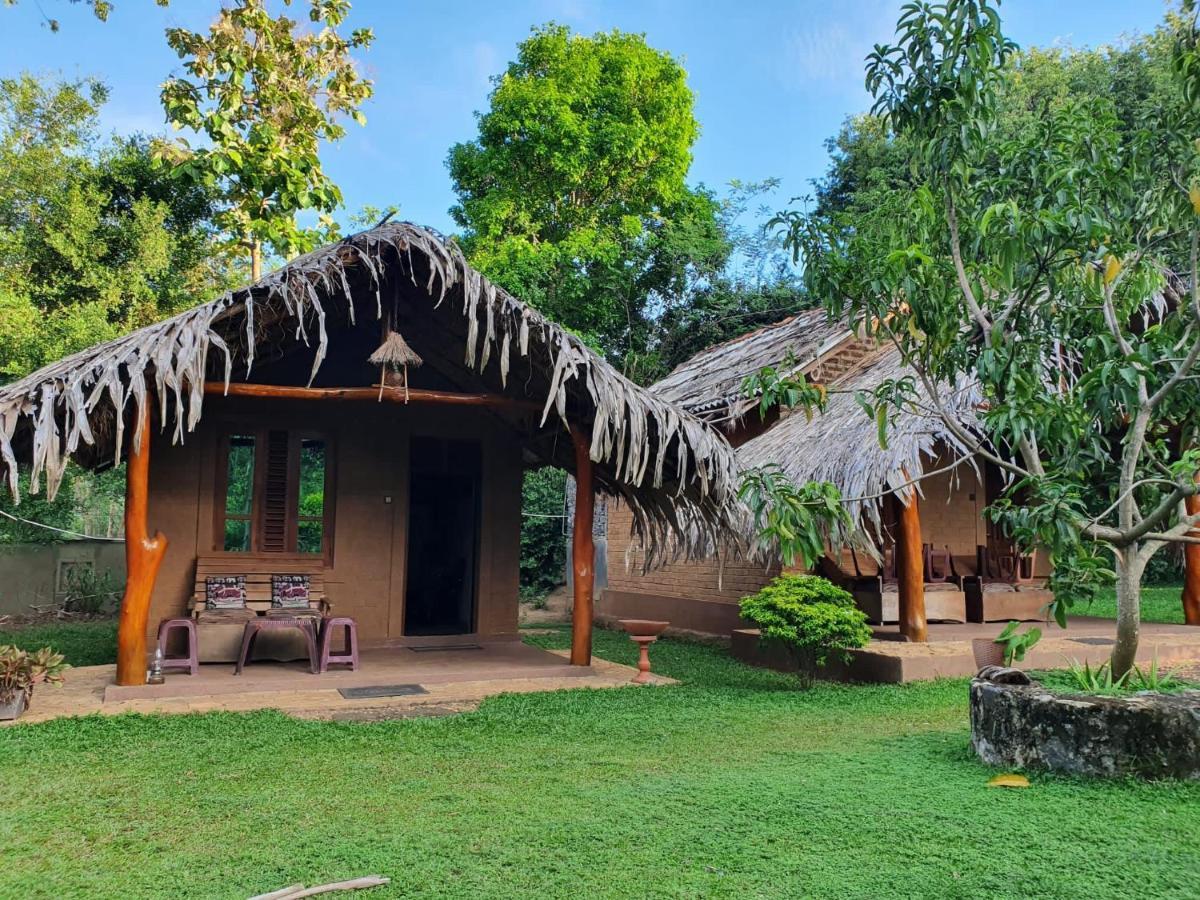 Hasthi Safari Cottage Удавалаве Экстерьер фото